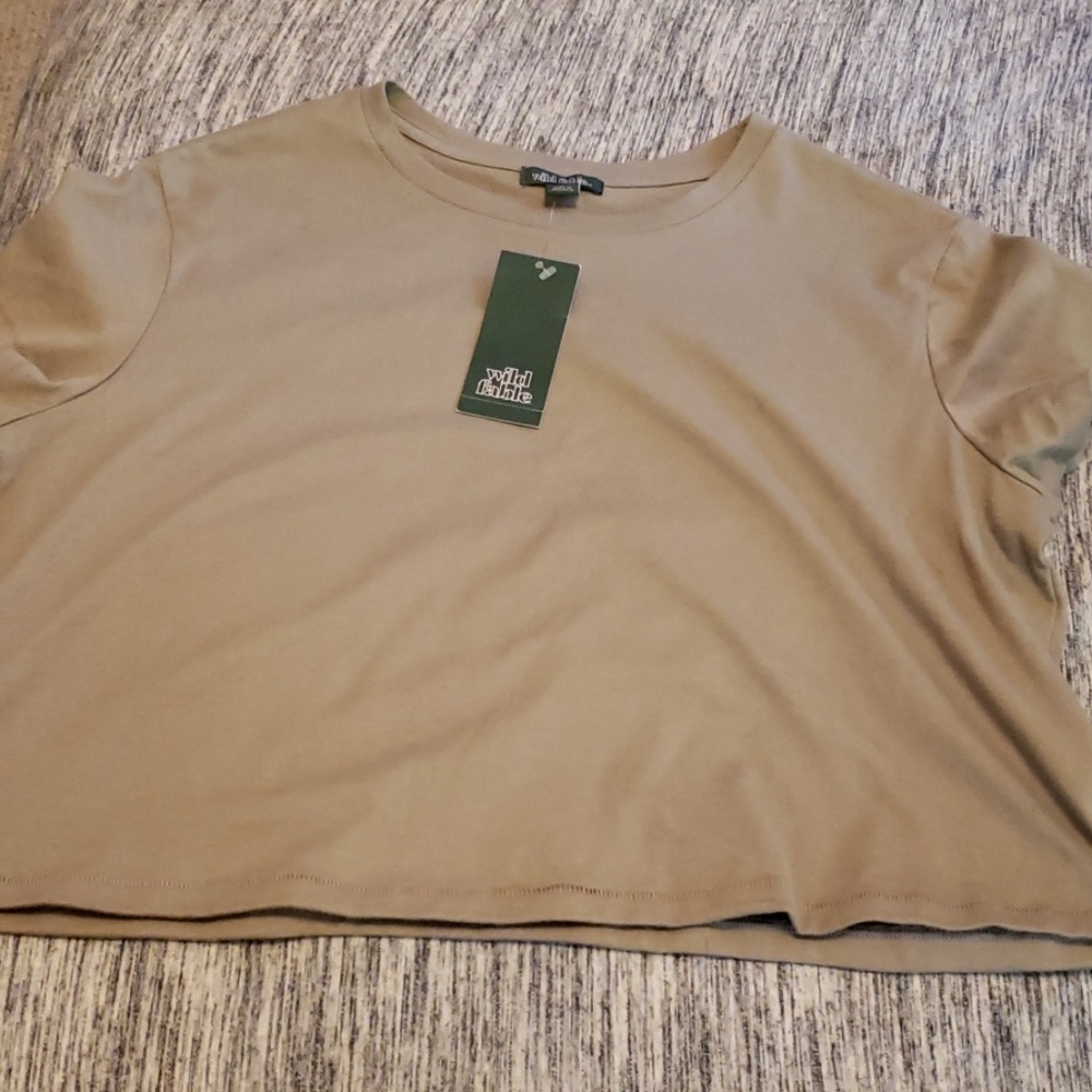 Green crop top